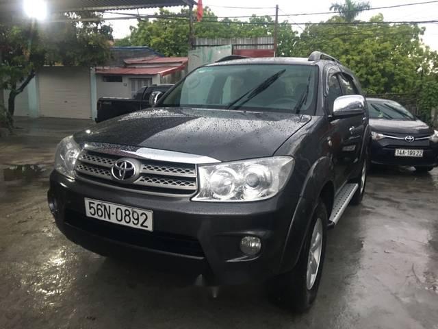 Bán Toyota Fortuner năm sản xuất 2009, màu đen