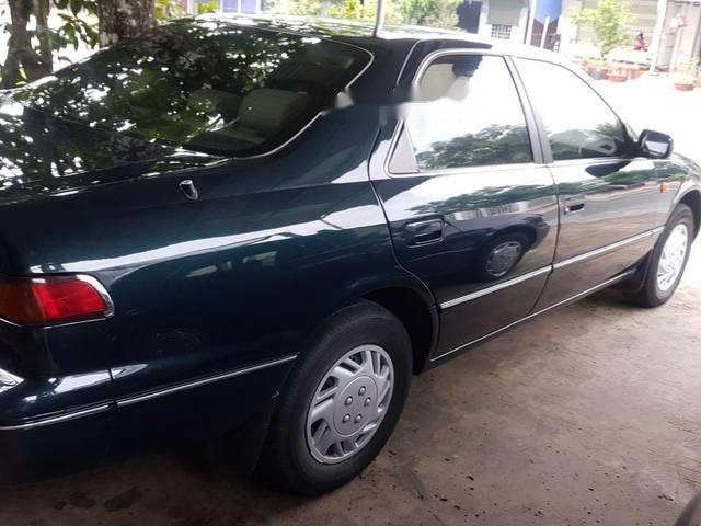 Cần bán gấp Toyota Camry sản xuất năm 1998, nhập khẩu nguyên chiếc