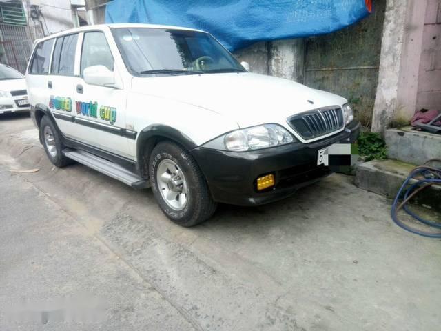 Bán xe Ssangyong Musso đời 2003, màu trắng, nhập khẩu