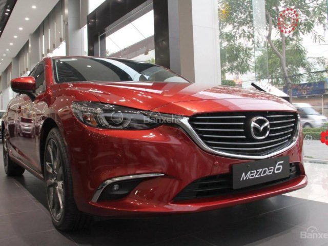 Mazda 6 2.0 Premium, ưu đãi cực khủng