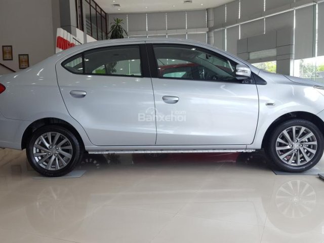 Bán Mitsubishi Attrage MT đời 2018, màu bạc, xe nhập khẩu nguyên chiếc