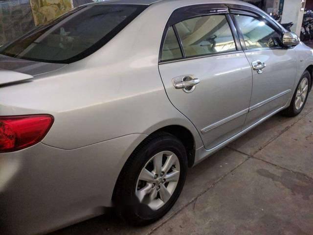 Bán Toyota Corolla altis 2009, màu bạc chính chủ, giá tốt