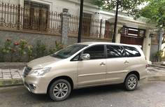 Cần bán lại xe Toyota Innova đời 2015, giá 540tr