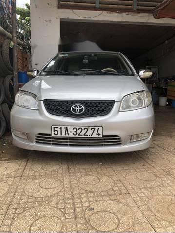 Cần bán gấp Toyota Vios đời 2006, màu bạc, giá tốt