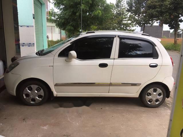 Bán xe Chevrolet Spark 2010, màu trắng đẹp như mới, 150tr