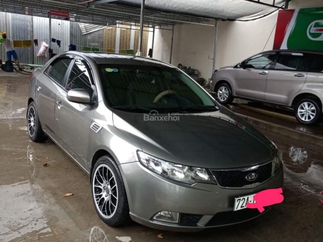 Gia đình có việc cần bán xe Kia Forte 