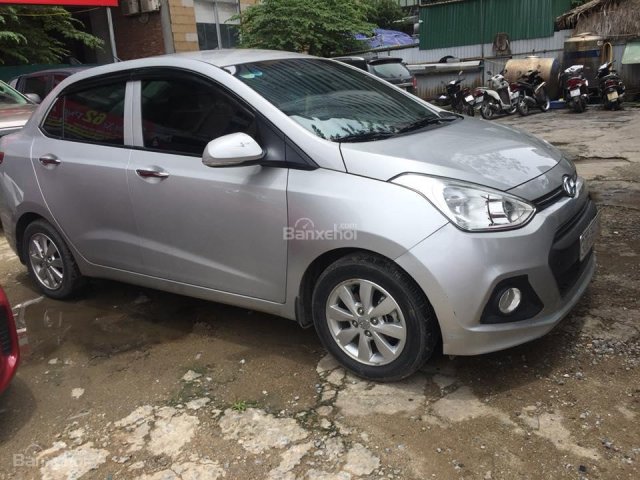 Cần bán Hyundai Grand i10 năm sản xuất 2016, màu bạc, nhập khẩu nguyên chiếc 379 tr