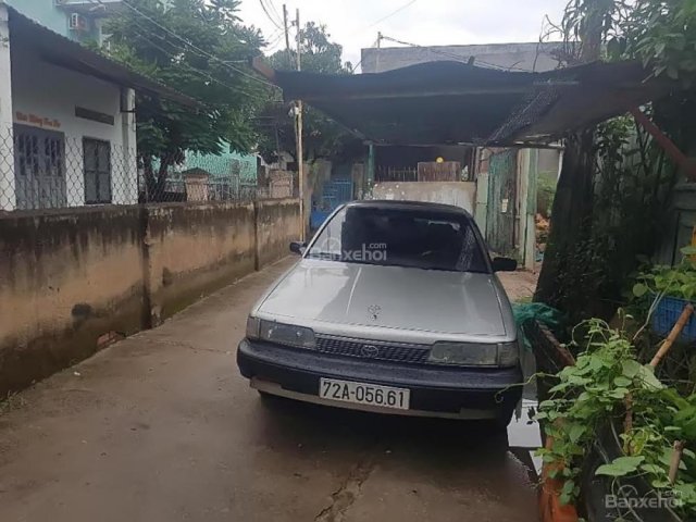 Bán Toyota Camry 2.0 MT năm 1989, màu bạc, nhập khẩu, 75 triệu