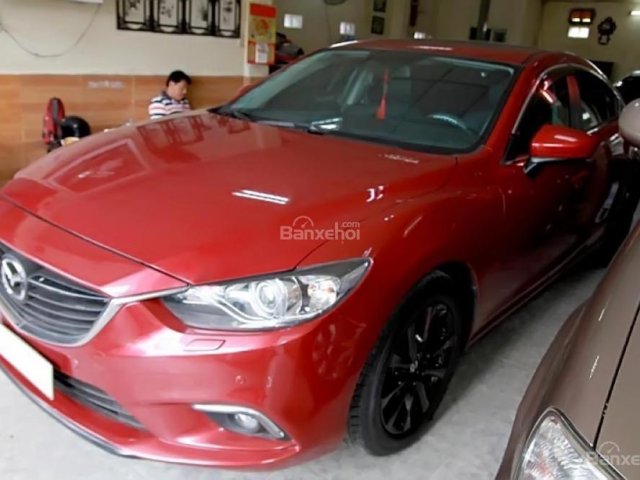 Cần bán Mazda 6 2.0 AT sản xuất năm 2016, màu đỏ