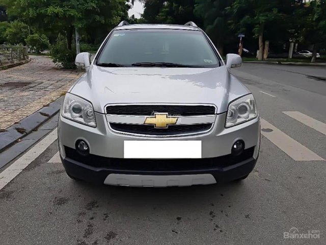 Cần bán xe Chevrolet Captiva LT MT đời 2008, màu bạc còn mới giá cạnh tranh