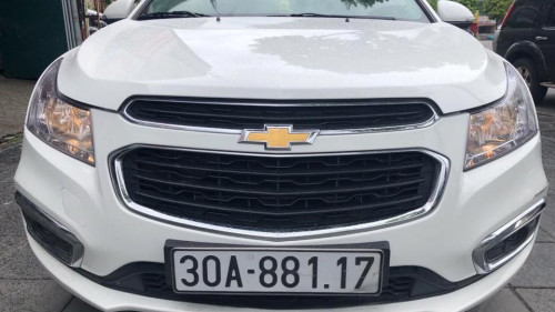 Cần bán lại xe Chevrolet Cruze 1.8AT năm 2015, màu trắng  