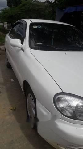 Bán ô tô Daewoo Lanos sản xuất năm 2002, màu trắng, giá 63tr