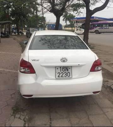 Bán xe Toyota Vios đời 2010, màu trắng 