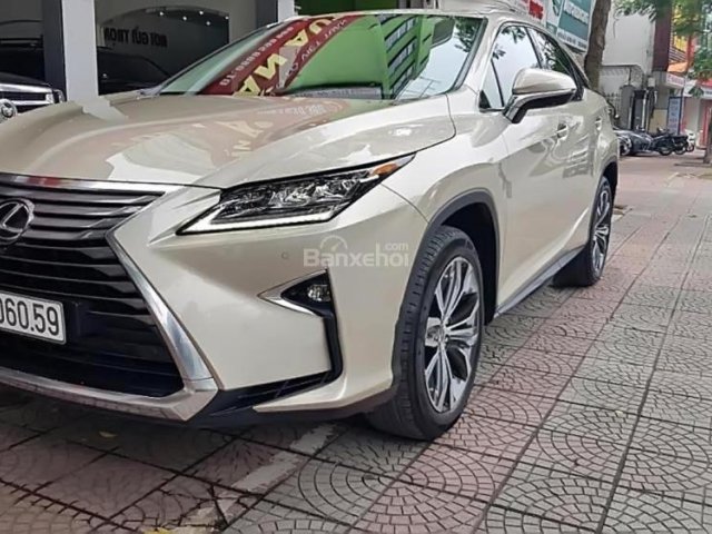 Bán Lexus RX 350 sản xuất năm 2018, màu vàng, xe nhập  