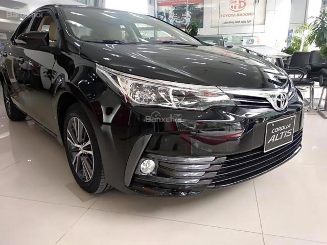 Bán xe Toyota Corolla altis 1.8G AT 2018, màu đen như mới 