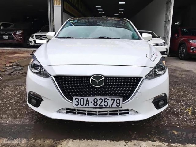 Cần bán lại xe Mazda 3 1.5 AT năm 2015, màu trắng 