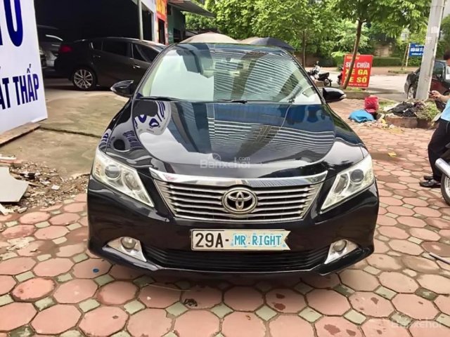 Bán Toyota Camry 2.5G năm sản xuất 2013, màu đen như mới