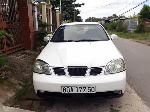 Bán Daewoo Lacetti năm 2005, màu trắng như mới, giá tốt