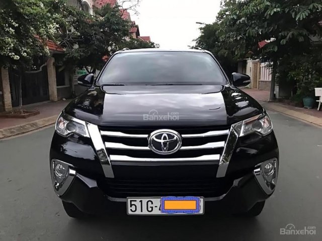 Bán ô tô Toyota Fortuner 2.4FG MT4x2 đời 2017, màu đen, nhập khẩu  