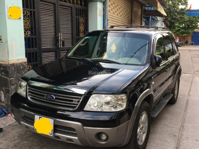 Cần bán xe Ford Escape Limitid sản xuất 2004