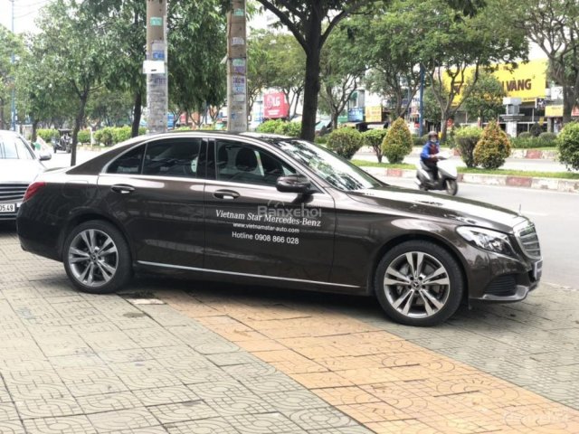 Bán ô tô Mercedes C250 chính hãng màu xanh, xe đã qua sử dụng chính hãng