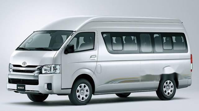 Bán ô tô Toyota Hiace năm sản xuất 2018, màu bạc, giá tốt