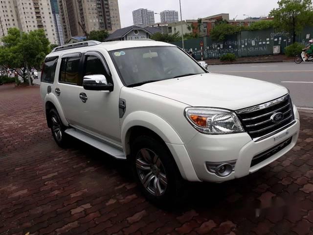 Cần bán lại xe Ford Everest 2.5 2013, màu trắng chính chủ