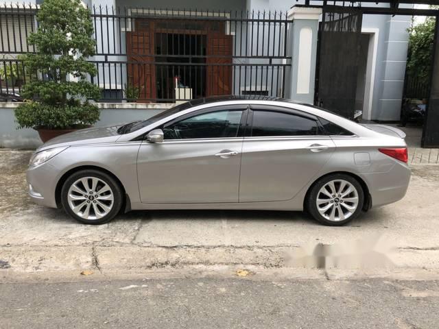 Cần bán xe cũ Hyundai Sonata đời 2011, giá tốt