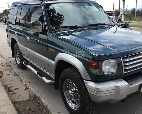 Bán Mitsubishi Pajero năm 2002, màu xanh lam