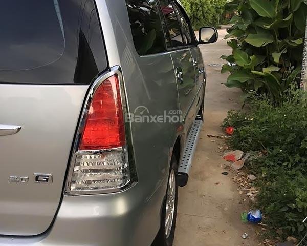 Bán Toyota Innova G đời 2010, màu bạc  