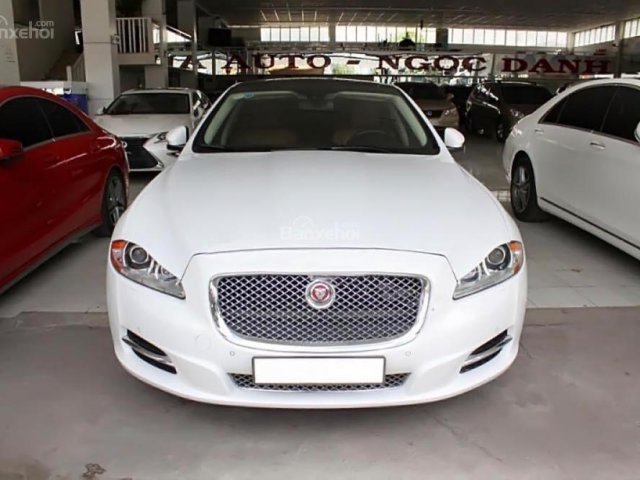 Bán Jaguar XJL màu trắng, số tự động, máy xăng, đời năm 20140