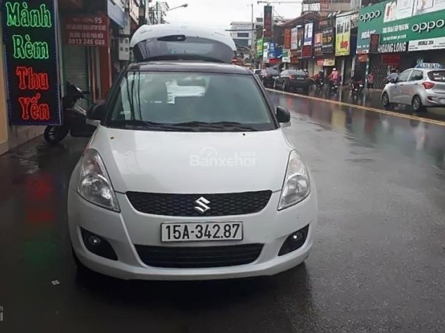 Bán Suzuki Swift năm 2017, màu trắng, 525tr