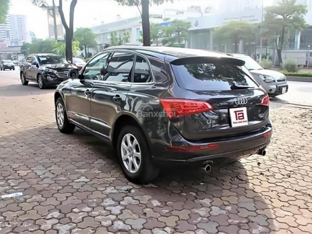 Bán Audi Q5 2.0 AT năm sản xuất 2012, màu nâu, nhập khẩu 