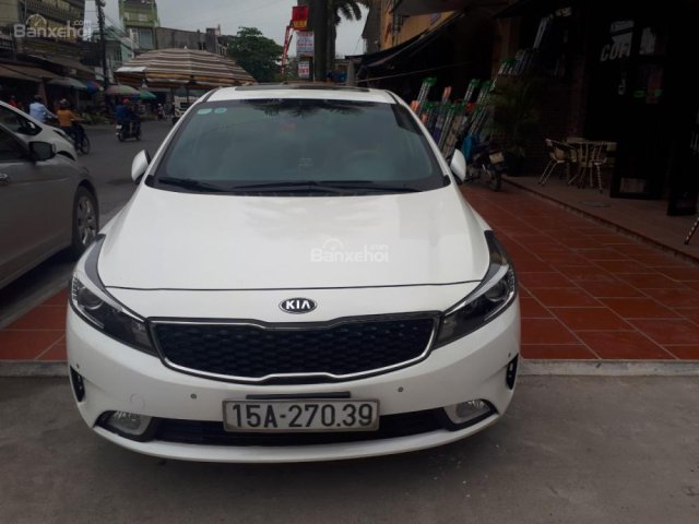 Bán xe Kia Cerato 2.0 năm sản xuất 2016, màu trắng xe gia đình