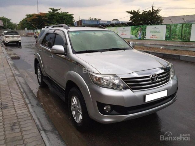 Bán xe Toyota Fortuner 2.5G sản xuất năm 2013, màu bạc