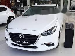 Cần bán xe Mazda 3 sản xuất 2016, màu trắng, giá 600tr