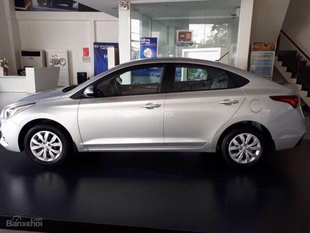 Giá ưu đãi, nhận xe liền tay Hyundai Accent