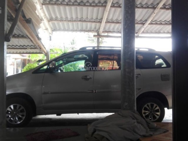 Bán Toyota Innova đời 2007, màu bạc 