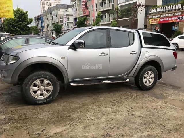 Bán xe Mitsubishi Triton GLS 4x4 AT đời 2011, màu bạc, nhập khẩu 