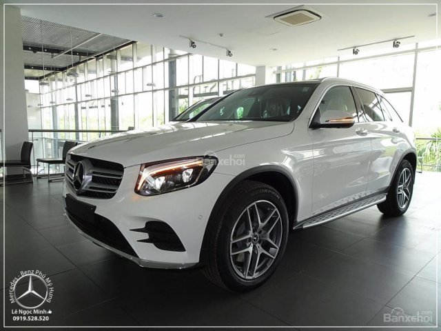 Bán Mercedes-Benz GLC300 AMG -Giao Ngay hỗ trợ Bank 80% 0