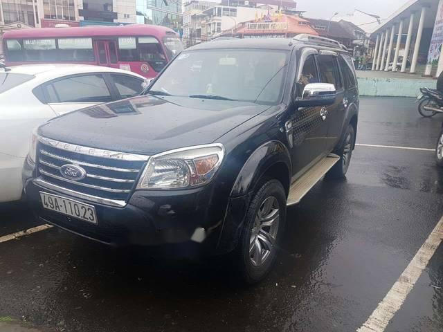 Gia đình bán Ford Everest đời 2011, màu đen0