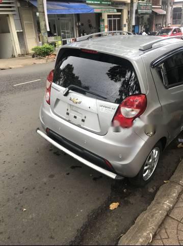 Bán xe Chevrolet Spark LT đời 2015, màu bạc số sàn, 267 triệu 