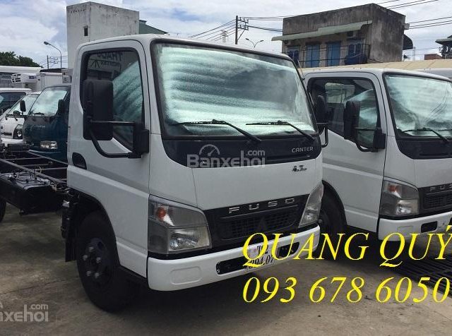 Xe tải 1,9 tấn Fuso Canter mới, giá xe tải Fuso Canter 4.7 mới thùng mui bạt, vay trả góp