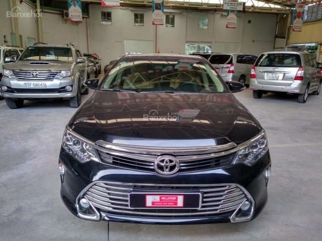 Bán Toyota Camry 2.0E, mẫu mới nhất, màu đen