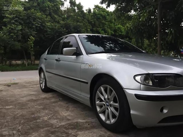 Bán ô tô BMW 3 Series 318i sản xuất năm 2004, màu bạc, nhập khẩu chính chủ giá cạnh tranh