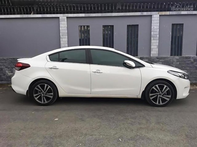 Bán Kia Cerato AT 1.6 sản xuất 2017 full option