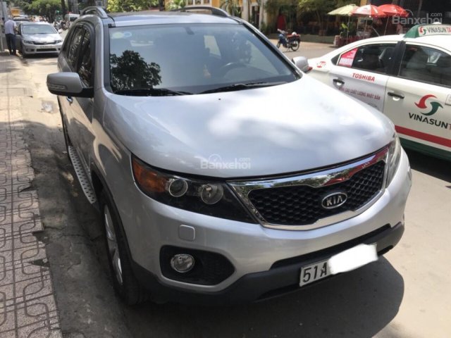 Bán Kia Sorento 2.4AT 2011, bản full, màu bạc, biển TP, nhập khẩu, giá thương lượng, hổ trợ góp