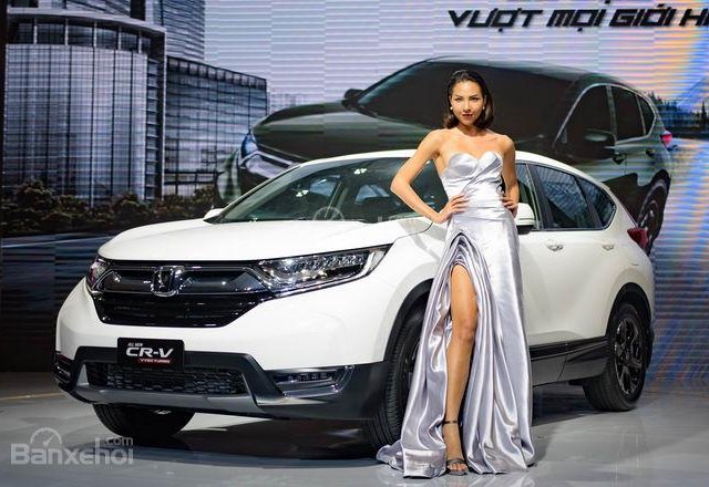 Honda CRV 2018, hỗ trợ trả góp lãi suất ưu đãi nhất, giao xe ngay, khuyến mại cực khủng, LH 0906074422