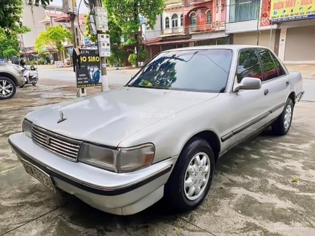 Cần bán Toyota Cressida GL đời 1992, màu bạc, xe nhập