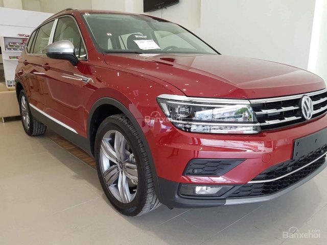 Bán Vw Tiguan Allspace giá tốt, nhiều màu giao ngay, trả trước chỉ 400tr, hỗ trợ trả góp 80%- 090.364.3659